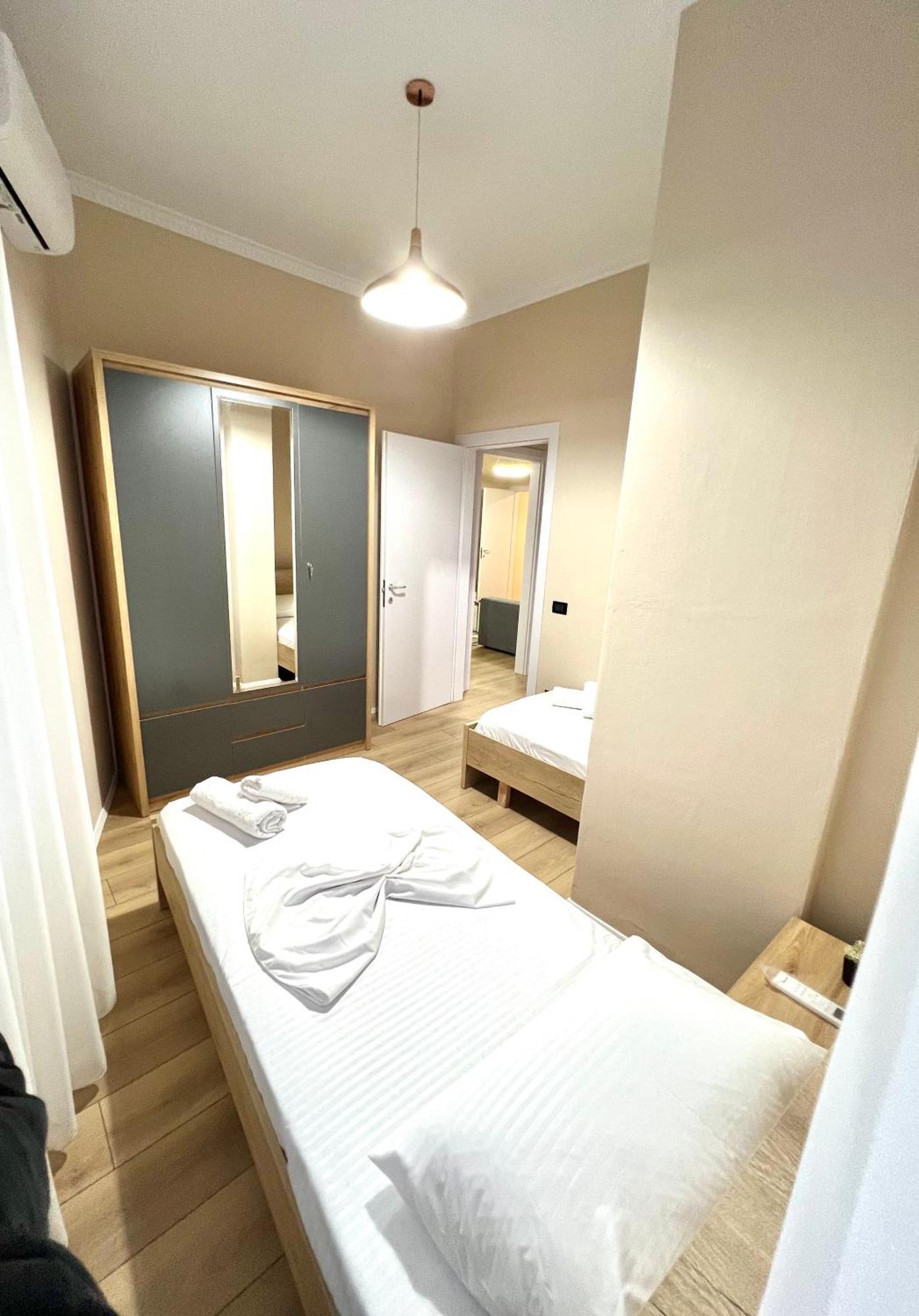 New Bazaar Cozy Apartment 2 Dajti View Tirana Buitenkant foto