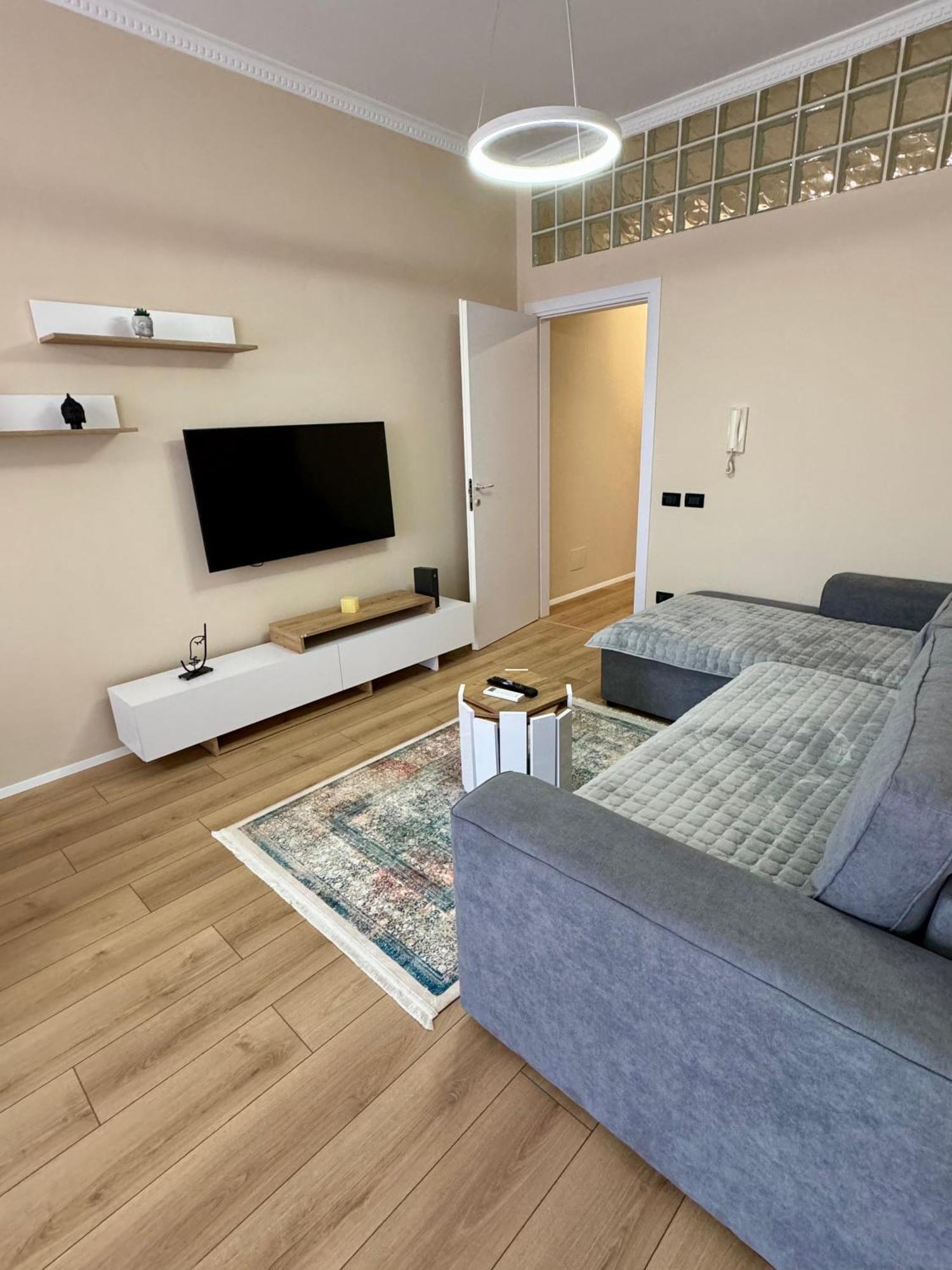 New Bazaar Cozy Apartment 2 Dajti View Tirana Buitenkant foto