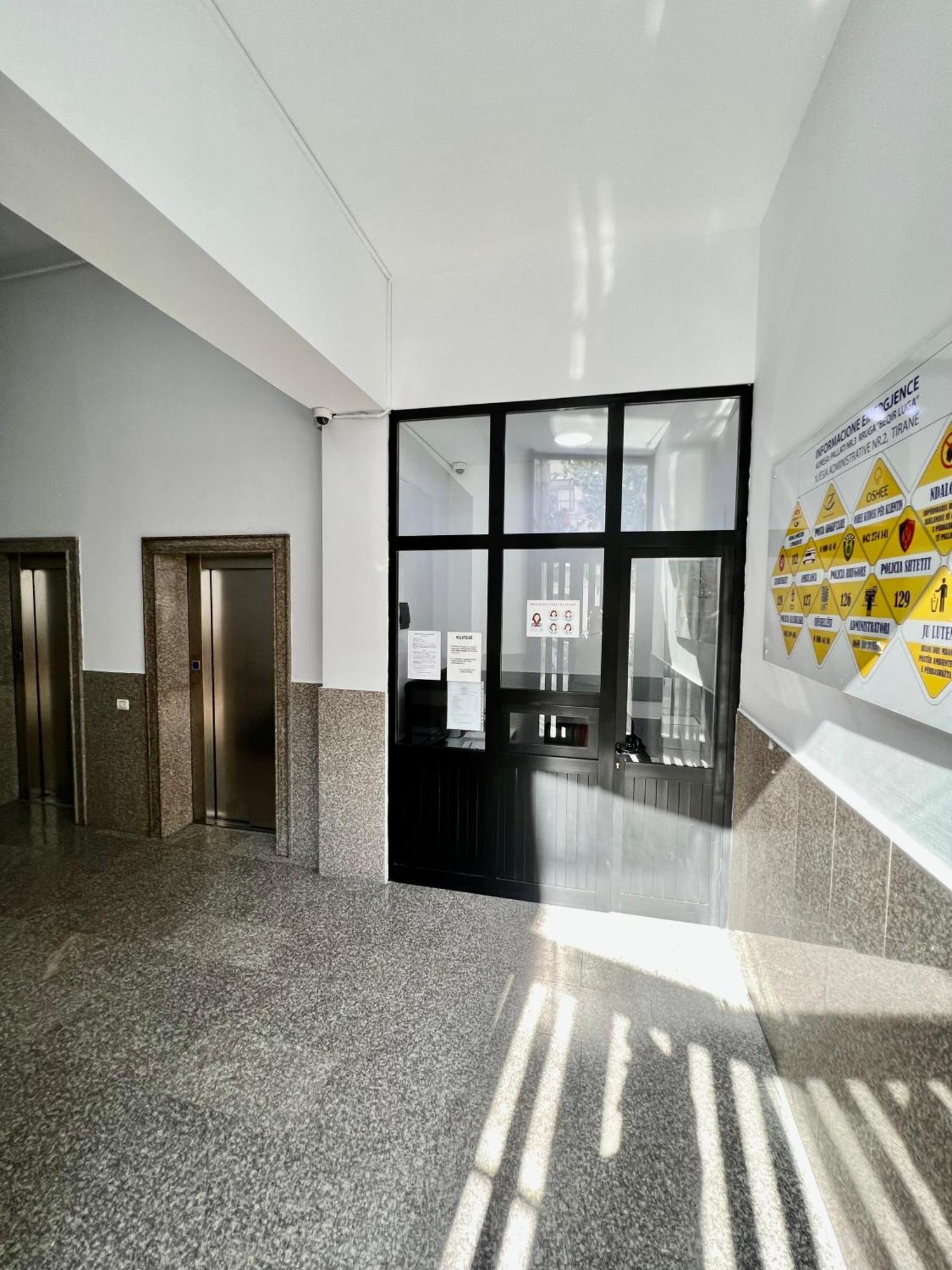 New Bazaar Cozy Apartment 2 Dajti View Tirana Buitenkant foto