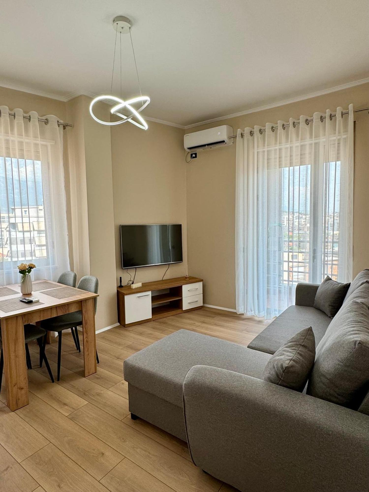 New Bazaar Cozy Apartment 2 Dajti View Tirana Buitenkant foto