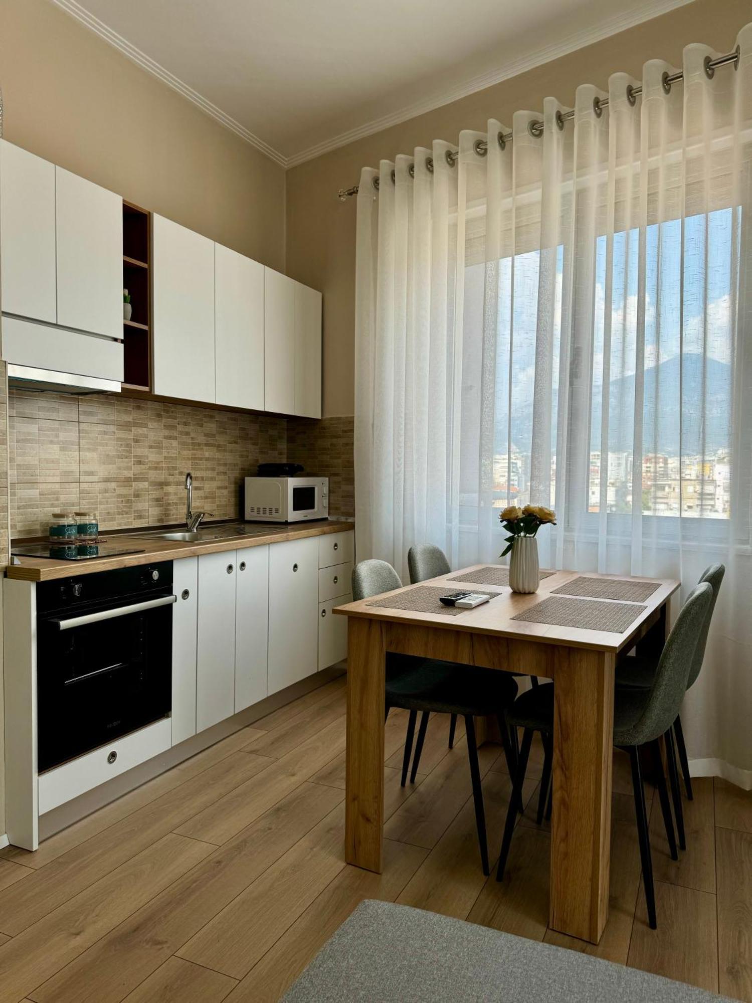 New Bazaar Cozy Apartment 2 Dajti View Tirana Buitenkant foto